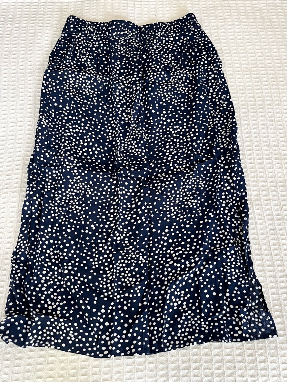 GAP Navy and White Polka Dot Midi Skirt size small NWT